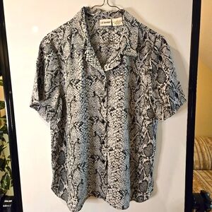 Liz Baker Short Sleeve Black and White Print Blouse Size 6